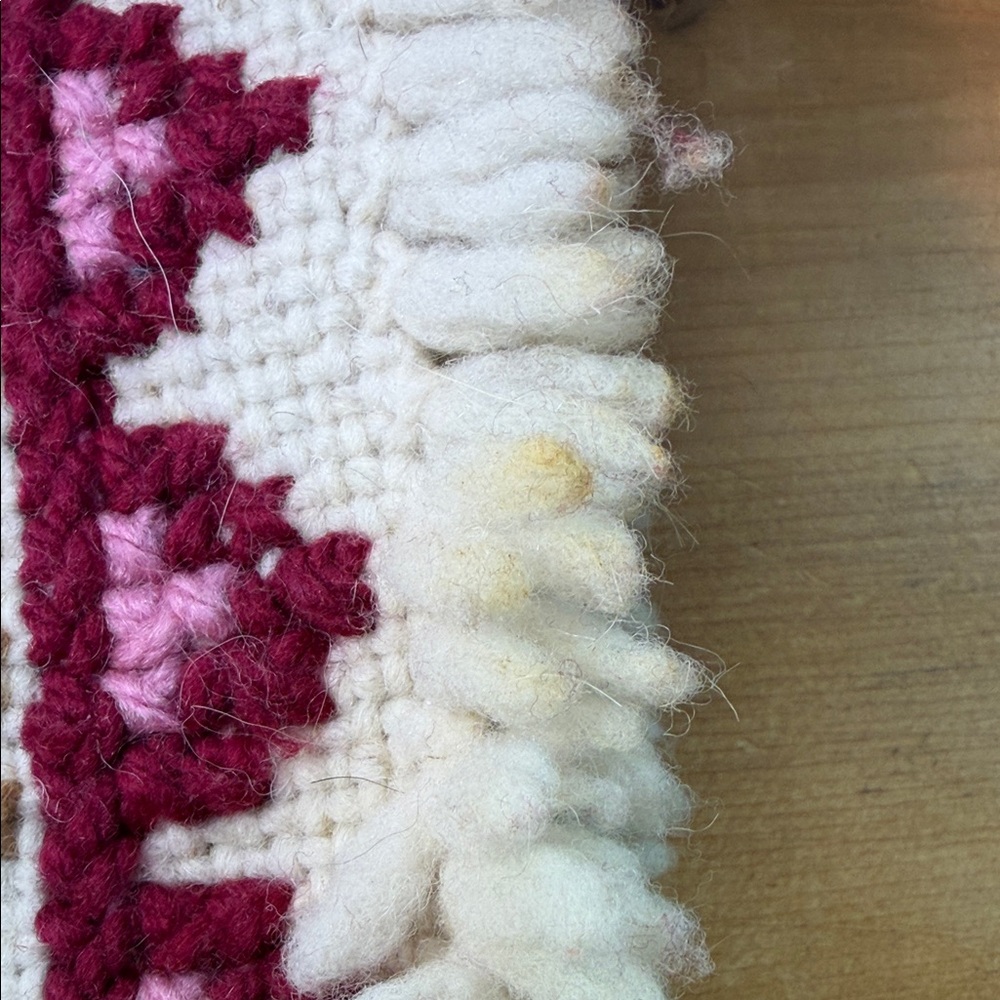 Floral Patterned handmade Table Runner with Fringe - Picture 2 of 7